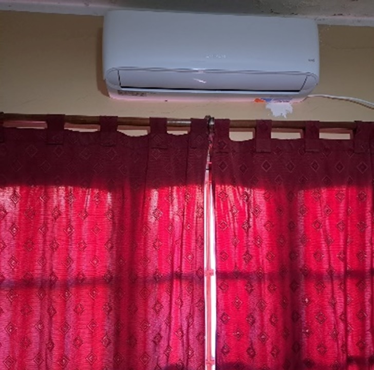 Instalación de aire acondicionado nuevos en las habitaciones y el salón de eventos